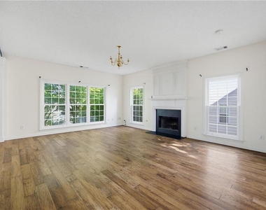 2599 Alvecot Circle Se - Photo Thumbnail 4