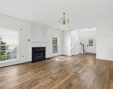 2599 Alvecot Circle Se - Photo Thumbnail 5