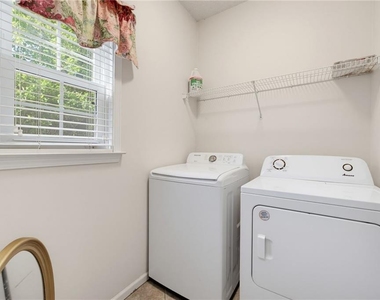 2599 Alvecot Circle Se - Photo Thumbnail 11