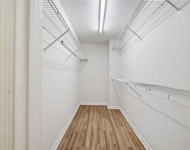 2599 Alvecot Circle Se - Photo Thumbnail 18