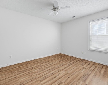 2599 Alvecot Circle Se - Photo Thumbnail 19