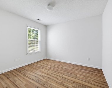 2599 Alvecot Circle Se - Photo Thumbnail 21