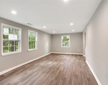 2157 Penelope Street Nw - Photo Thumbnail 2