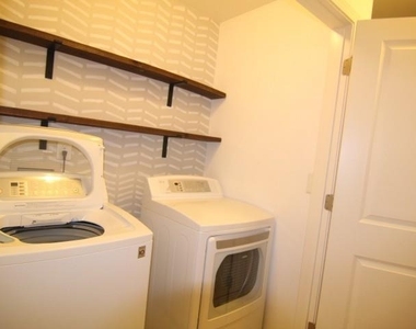 5850 Vinyard Lane - Photo Thumbnail 32