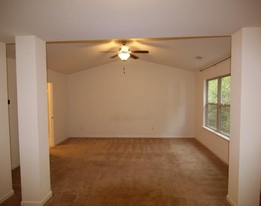5850 Vinyard Lane - Photo Thumbnail 30