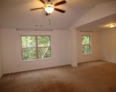 5850 Vinyard Lane - Photo Thumbnail 21