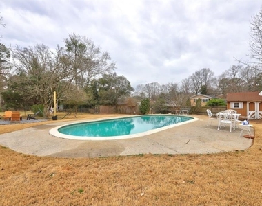 457 Castleaire Drive - Photo Thumbnail 22
