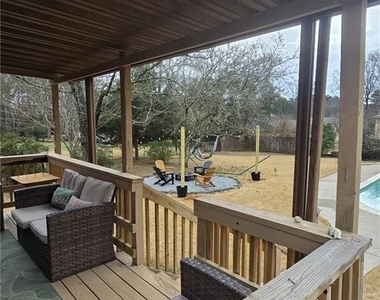 457 Castleaire Drive - Photo Thumbnail 26