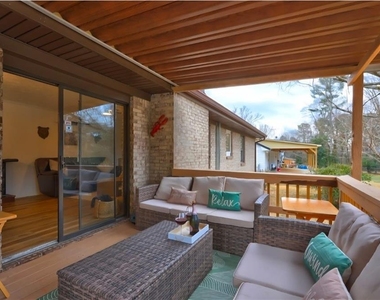 457 Castleaire Drive - Photo Thumbnail 19