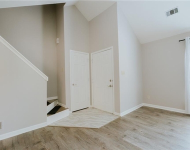 1256 Minhinette Drive - Photo Thumbnail 16