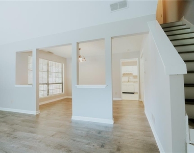 1256 Minhinette Drive - Photo Thumbnail 19
