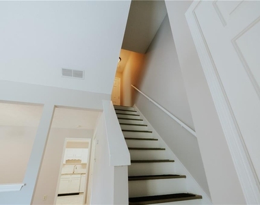 1256 Minhinette Drive - Photo Thumbnail 18