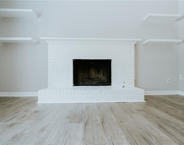 1256 Minhinette Drive - Photo Thumbnail 12