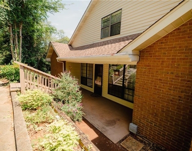1256 Minhinette Drive - Photo Thumbnail 6