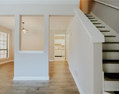 1256 Minhinette Drive - Photo Thumbnail 20