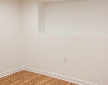 7311 S Oglesby Avenue - Photo Thumbnail 14