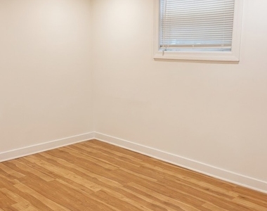 7311 S Oglesby Avenue - Photo Thumbnail 16