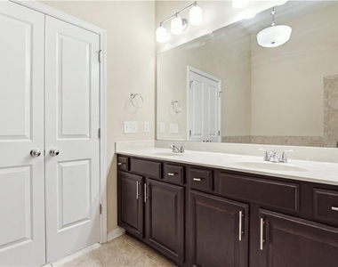 2270 Tenor Lane - Photo Thumbnail 33