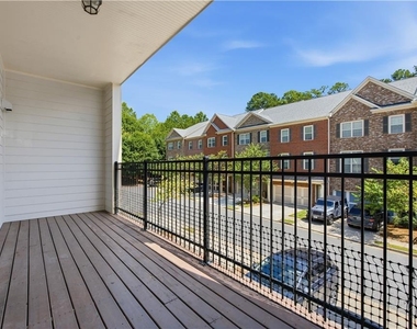 2270 Tenor Lane - Photo Thumbnail 18