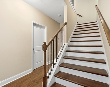 2270 Tenor Lane - Photo Thumbnail 6