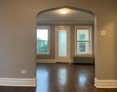 4936 W Hutchinson Street - Photo Thumbnail 3