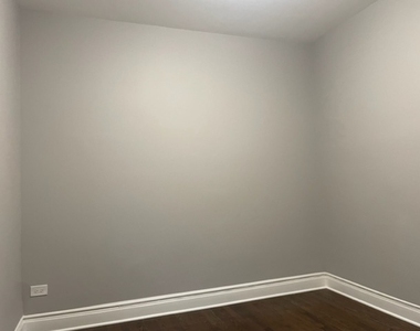 4936 W Hutchinson Street - Photo Thumbnail 13