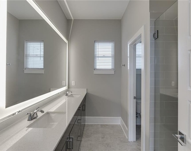 456 Parkway Drive Ne - Photo Thumbnail 30