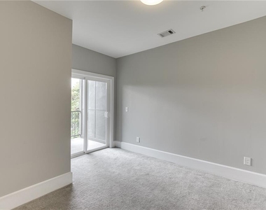 456 Parkway Drive Ne - Photo Thumbnail 18