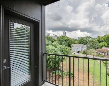 456 Parkway Drive Ne - Photo Thumbnail 22