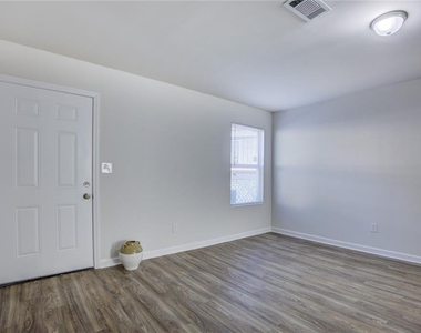 2340 Beaver Ruin Road - Photo Thumbnail 14