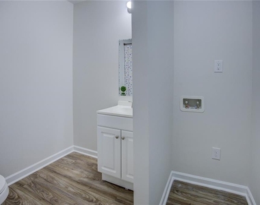 2340 Beaver Ruin Road - Photo Thumbnail 33