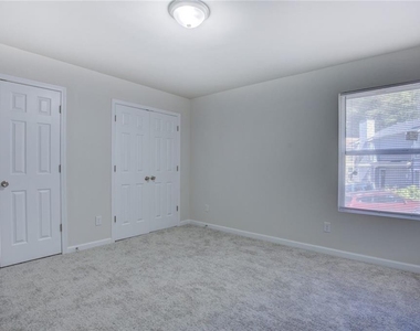 2340 Beaver Ruin Road - Photo Thumbnail 26