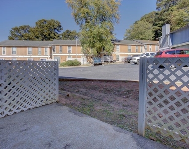 2340 Beaver Ruin Road - Photo Thumbnail 34