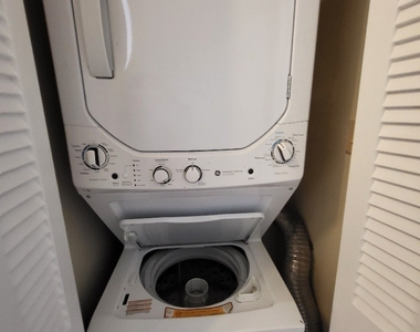 7510 Farmingdale Drive - Photo Thumbnail 19