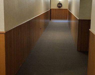 7510 Farmingdale Drive - Photo Thumbnail 8