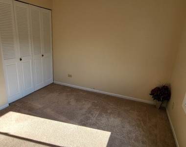 7510 Farmingdale Drive - Photo Thumbnail 31
