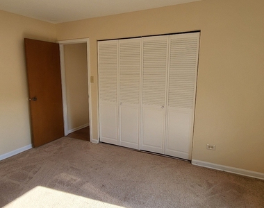 7510 Farmingdale Drive - Photo Thumbnail 29