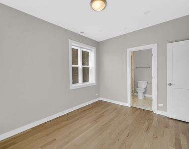 3225 S Halsted Street - Photo Thumbnail 9
