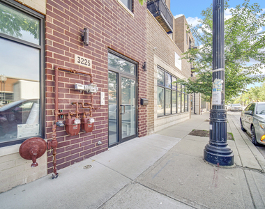 3225 S Halsted Street - Photo Thumbnail 2