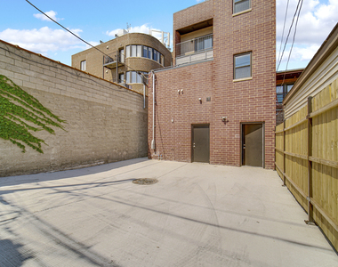 3225 S Halsted Street - Photo Thumbnail 21