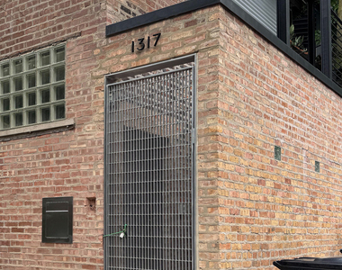 2159 W Evergreen Avenue - Photo Thumbnail 2