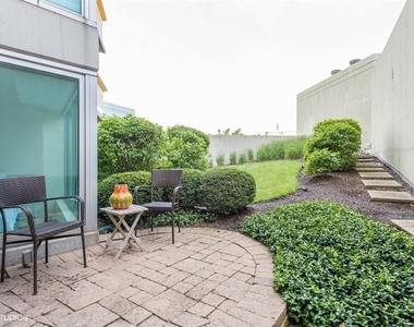 1720 Maple Avenue - Photo Thumbnail 11