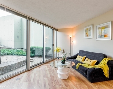 1720 Maple Avenue - Photo Thumbnail 4