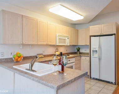 1720 Maple Avenue - Photo Thumbnail 5