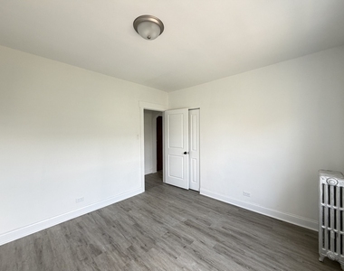 1650 W Morse Avenue - Photo Thumbnail 15