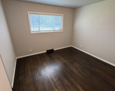 1241 Arthur Street - Photo Thumbnail 13