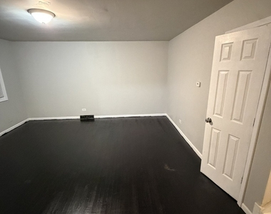 1241 Arthur Street - Photo Thumbnail 9