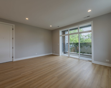 6519 W Addison Street - Photo Thumbnail 6