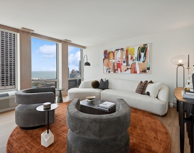 111 E Chestnut Street - Photo Thumbnail 23