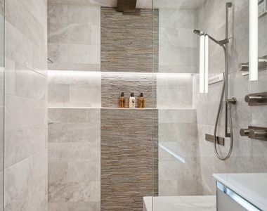 111 E Chestnut Street - Photo Thumbnail 59